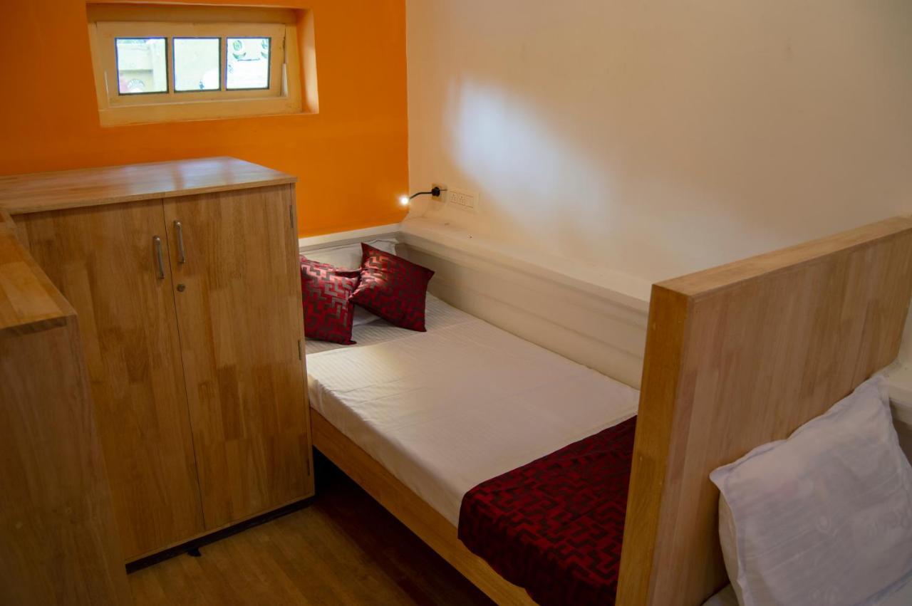 Roambay Hostel Mysore Bagian luar foto