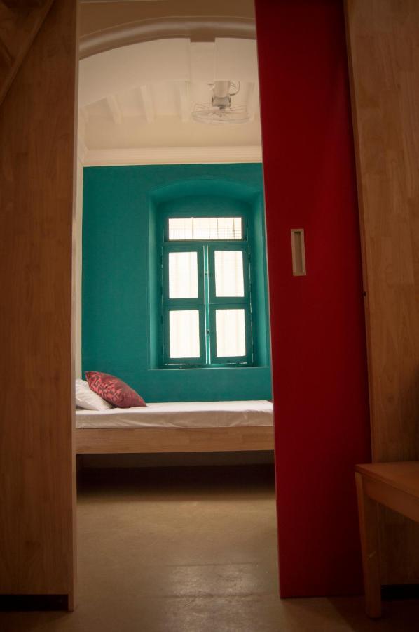 Roambay Hostel Mysore Bagian luar foto